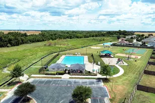 100 Lightfoot Ct, Hutto, TX 78634 - Photo 16