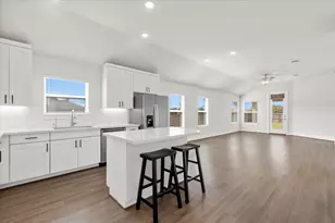 122 Patrick Herndon Dr, Bastrop, TX 78602 - Photo 10