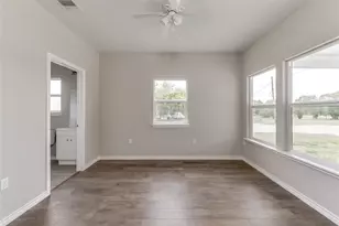 412 Booth St, Taylor, TX 76574 - Photo 14