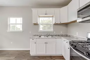 412 Booth St, Taylor, TX 76574 - Photo 10