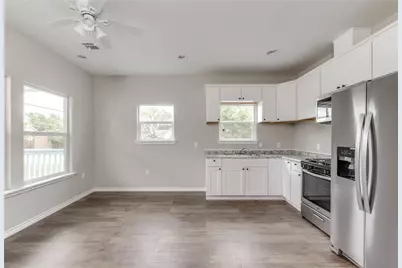 412 Booth Street #A, Taylor, TX 76574 - Photo 4