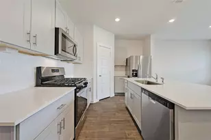 313 Merriman Rd, San Marcos, TX 78666 - Photo 6