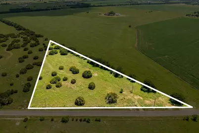 562 County Road 154, Georgetown, TX 78626 - Photo 2