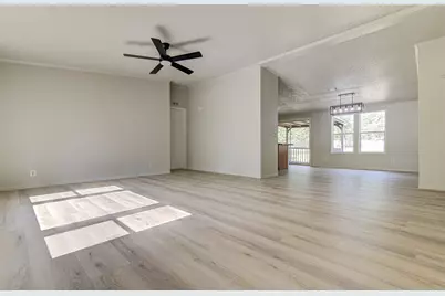 185 Peace Pipe, Smithville, TX 78957 - Photo 6