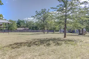 185 Peace Pipe, Smithville, TX 78957 - Photo 26