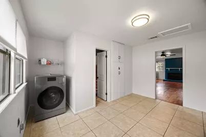 1815 Eckhardt Street, Taylor, TX 76574 - Photo 14