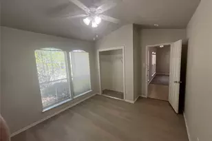 713 Hogan Dr, Kyle, TX 78640 - Photo 6