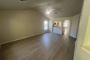 713 Hogan Dr, Kyle, TX 78640 - Photo 2