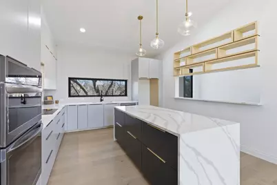 5013 Rob Scott Street, Austin, TX 78721 - Photo 10