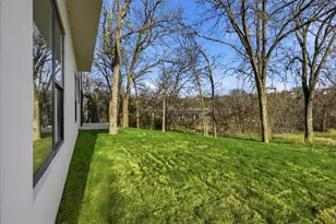 5013 Rob-Scott St, Austin, TX 78721 - Photo 34