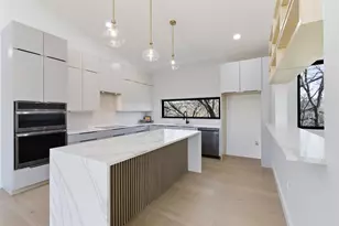5013 Rob-Scott St, Austin, TX 78721 - Photo 8