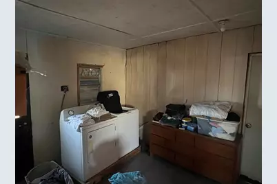 109 W Crockett Street, Giddings, TX 78942 - Photo 14