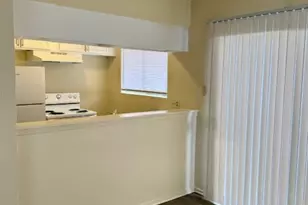 3001-B Parker Ln, Austin, TX 78741 - Photo 2