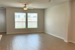 109 Corn Ln, Hutto, TX 78634 - Photo 10