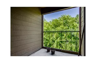 203 E 31st St, Austin, TX 78705 - Photo 10