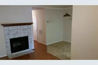 203 E 31st Street #309, Austin, TX 78705 - Photo 4