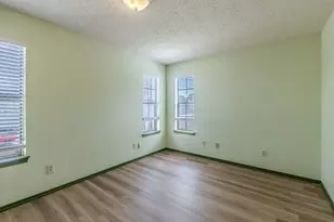 2000 Kenneth Ave, Austin, TX 78741 - Photo 10