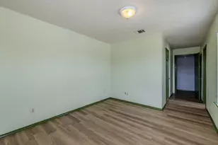 2000 Kenneth Ave, Austin, TX 78741 - Photo 12