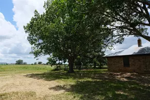240 McAcres Dr, McDade, TX 78650 - Photo 32