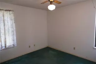 240 McAcres Dr, McDade, TX 78650 - Photo 14