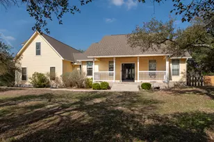 967 Falconwood Dr, San Marcos, TX 78666 - Photo 2