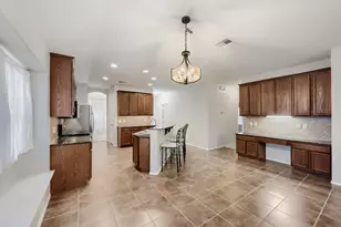 18717 Royal Pointe Dr, Pflugerville, TX 78660 - Photo 10