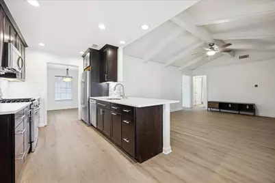 10512 Walnut Bend Drive, Austin, TX 78753 - Photo 6