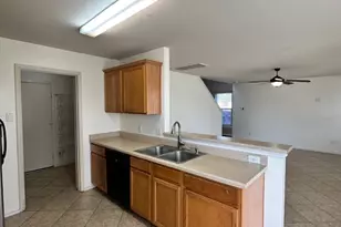 15013 Sassafras Trail, Pflugerville, TX 78660 - Photo 10