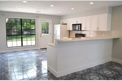 6400 Santos Street, Austin, TX 78741 - Photo 8