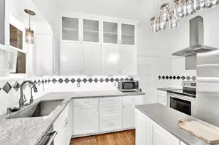 608 W Hopkins St, San Marcos, TX 78666 - Photo 6