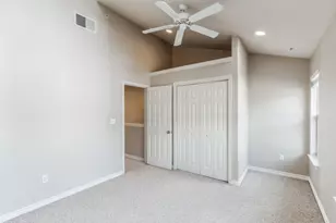 305 E 31st St, Austin, TX 78705 - Photo 24