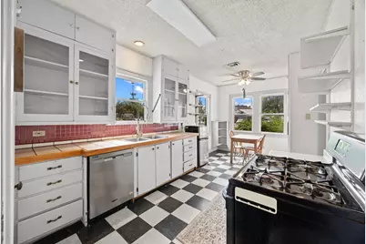 920 Shady Lane, Austin, TX 78702 - Photo 10