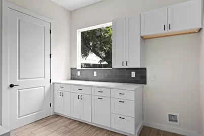 3613 Munson Street, Austin, TX 78721 - Photo 14