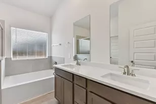 260 Bush Mountain Cv, Dripping Springs, TX 78620 - Photo 10