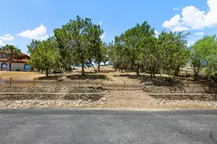 335 Harbor Dr, Spicewood, TX 78669 - Photo 26