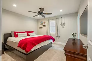 935 La Posada Dr, Austin, TX 78752 - Photo 10