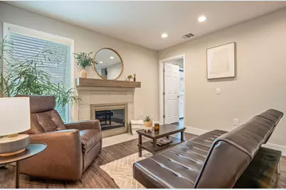 935 La Posada Drive #148, Austin, TX 78752 - Photo 6
