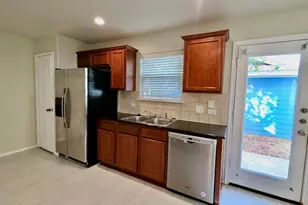 1704 Sand Hills Dr, Cedar Park, TX 78613 - Photo 10