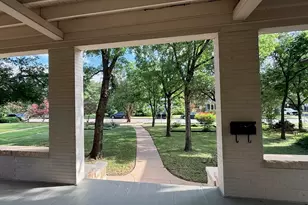 614 W 32nd St, Austin, TX 78705 - Photo 6