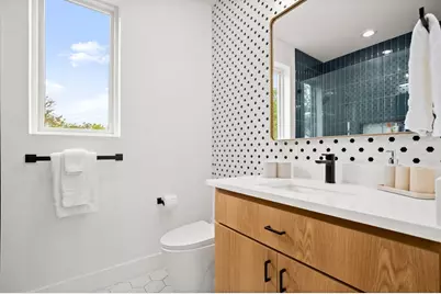 2919 E 13th Street #2, Austin, TX 78702 - Photo 14