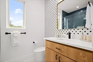 2919 E 13th St, Austin, TX 78702 - Photo 16