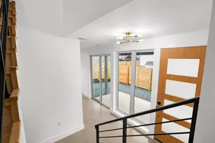 2919 E 13th St, Austin, TX 78702 - Photo 12