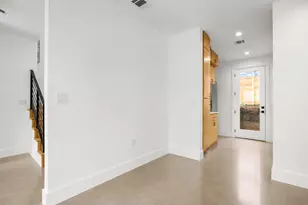 2919 E 13th St, Austin, TX 78702 - Photo 10