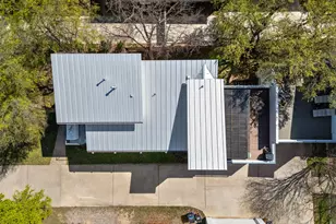 1708 Harvey, Austin, TX 78702 - Photo 40