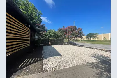 1403 Newfield Lane, Austin, TX 78703 - Photo 4