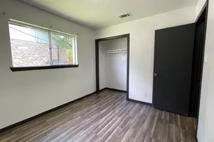 2015 Greenbrook Pkwy, Austin, TX 78723 - Photo 10