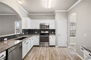 202 Flinn St, Hutto, TX 78634 - Photo 10