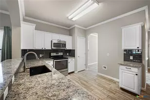 202 Flinn St, Hutto, TX 78634 - Photo 12