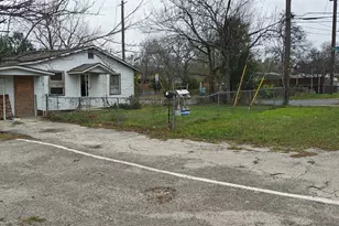 8611 Georgian Dr, Austin, TX 78753 - Photo 2