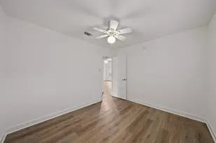 5153 Ganymede Dr, Austin, TX 78727 - Photo 14